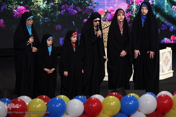 گردهمایی برنامه تلویزیونی محفل در مرکز همایش‌های بین المللی برج میلاد تهران