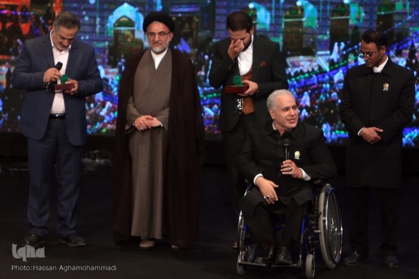 گردهمایی برنامه تلویزیونی محفل در مرکز همایش‌های بین المللی برج میلاد تهران