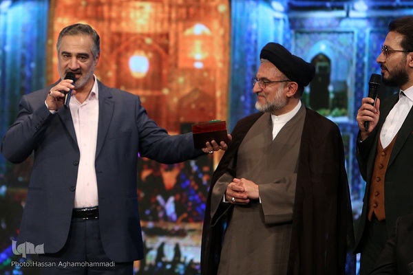 گردهمایی برنامه تلویزیونی محفل در مرکز همایش‌های بین المللی برج میلاد تهران