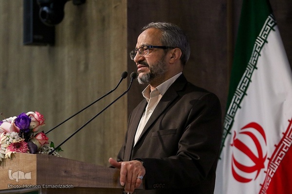 تجلیل از معلمان نمونه استانی و کشوری