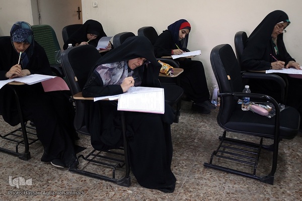 مرحله اول هجدهمین دوره آزمون‌های طرح اعطای مدرک تخصصی به حافظان قرآن کریم