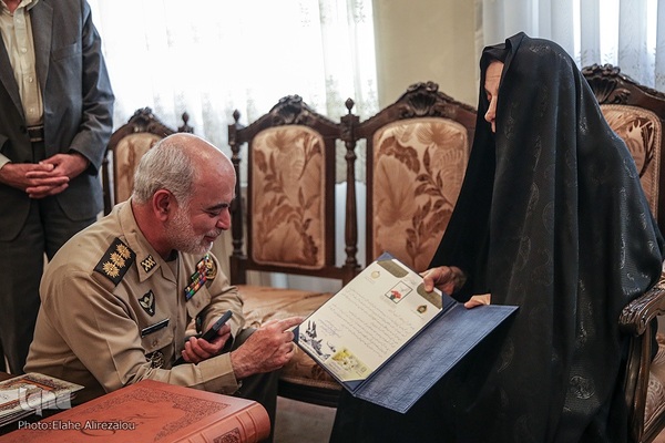 دیدار با خانواده شهید قرآنی