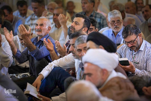 مراسم دعای کمیل در مدینه