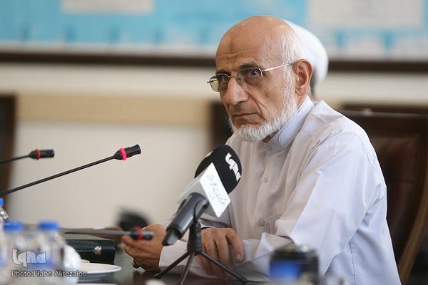 نشست فراکسیون قرآن مجلس با جمعی از پیشکسوتان و فعالان قرآنی