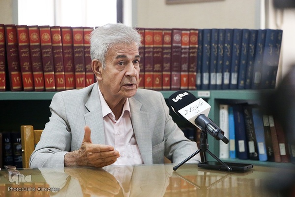 دکتر اصغر دادبه