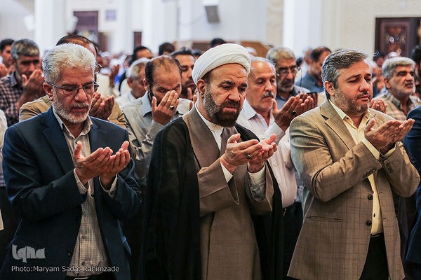 نماز عید قربان در شاهچراغ