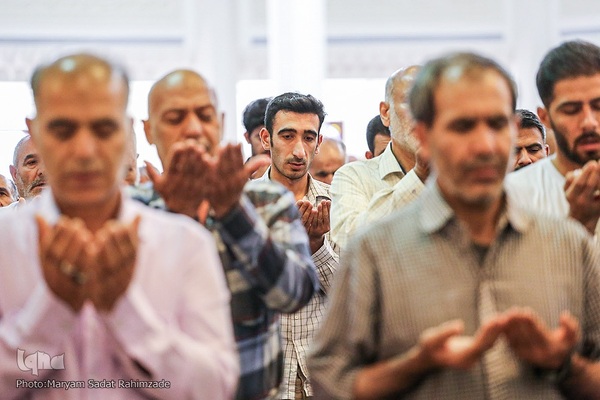 نماز عید قربان در شاهچراغ