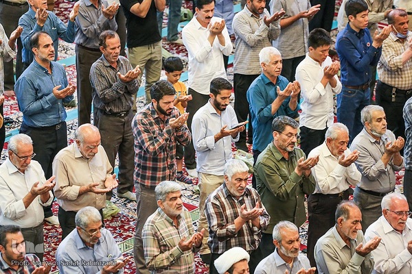 نماز عید قربان در شاهچراغ