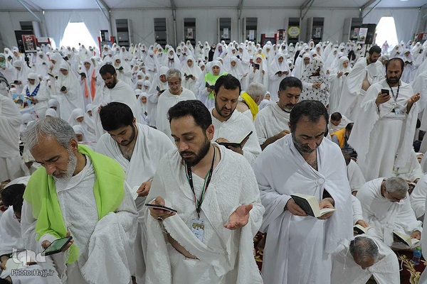 دعای عرفه در صحرای عرفات