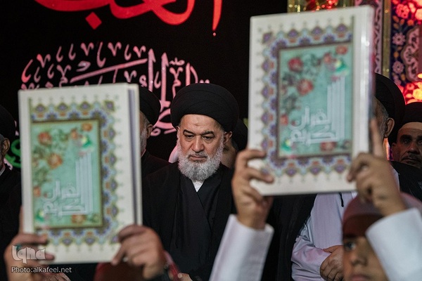 مراسم تعویض پرچم گنبد حرم حضرت اباالفضل العباس(ع) از قرمز به مشکی