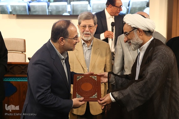 مراسم تکریم رضا داوری اردکانی، رئیس سابق و معارفه محمدرضا مخبر دزفولی