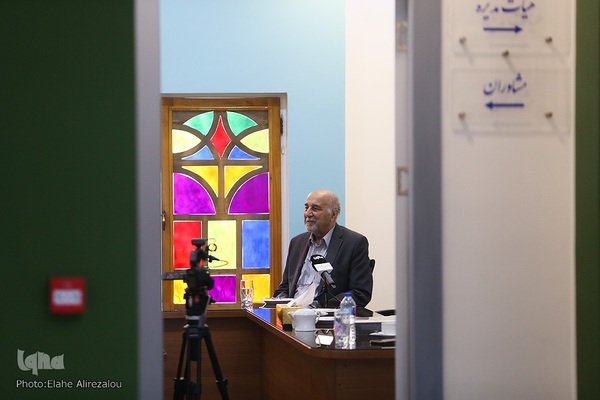 دکتر ایرج فاضل