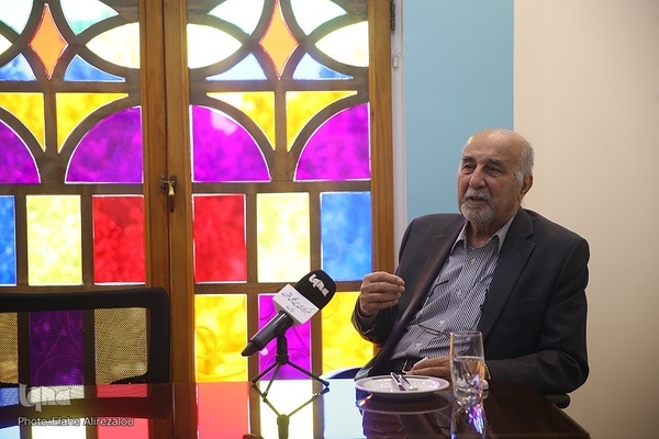 دکتر ایرج فاضل