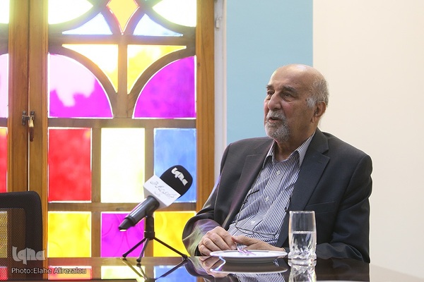 دکتر ایرج فاضل