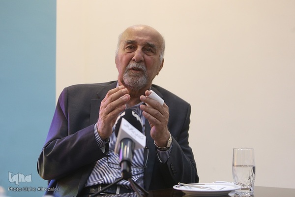 دکتر ایرج فاضل