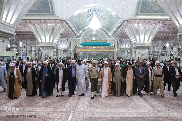 مراسم تجدید میثاق میهمانان سی‌وهفتمین کنفرانس وحدت با حضرت امام خمینی(ره)