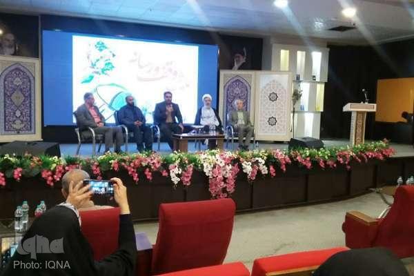 همایش وقف و رسانه در امامزاده طاهر(ع) کرج