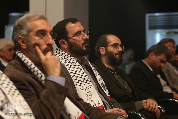 گردهمایی هنرمندان حامی فلسطین