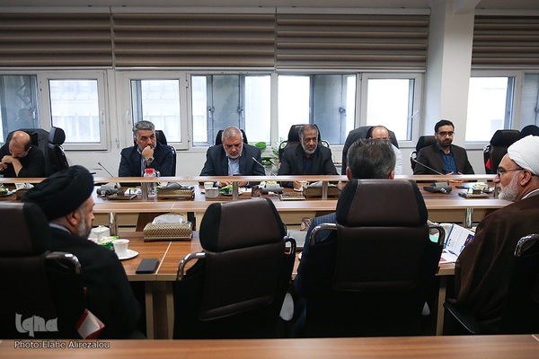 جلسه کمیسیون توسعه آموزش عمومی قرآن کریم