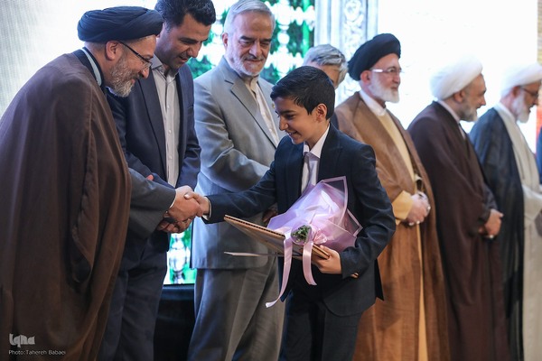 هفدهمین آیین تجلیل از حافظان قرآن