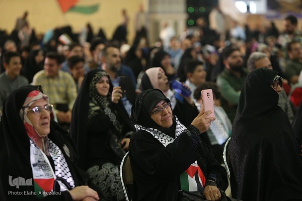 اولین اجتماع بزرگ حافظان قرآن کریم