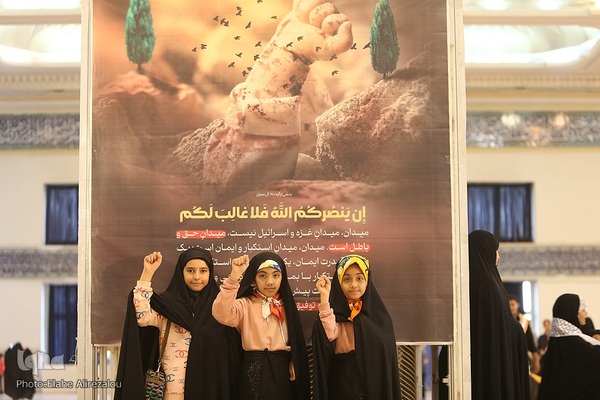 اولین اجتماع بزرگ حافظان قرآن کریم