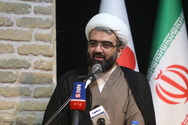 مراسم رونمایی از پوستر طرح «حیات»