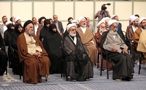 دیدار دست‌اندرکاران کنگره علامه طباطبایی با رهبر معظم انقلاب