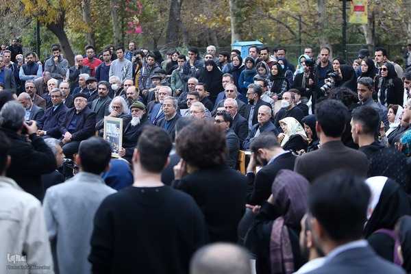 تشییع پیکر زنده‌یاد دکتر محمدعلی اسلامی ندوشن در دانشگاه تهران