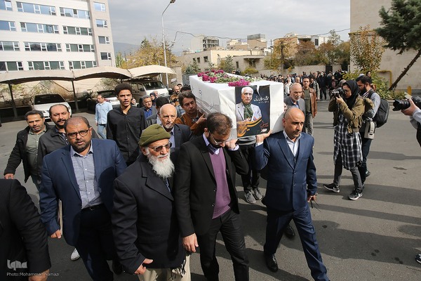 تشییع پیکر زنده‌یاد دکتر محمدعلی اسلامی ندوشن در دانشگاه تهران