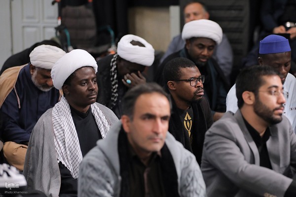 اولین شب مراسم عزاداری حضرت فاطمه‌زهرا سلام‌الله‌علیها در حسینیه امام خمینی(ره)