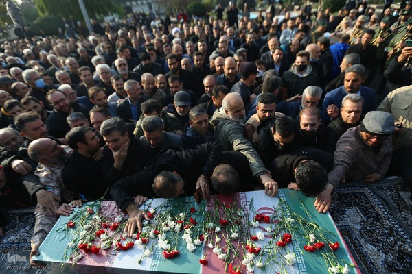 آیین تشییع و تدفین شهید گمنام در وزارت فرهنگ و ارشاد اسلامی