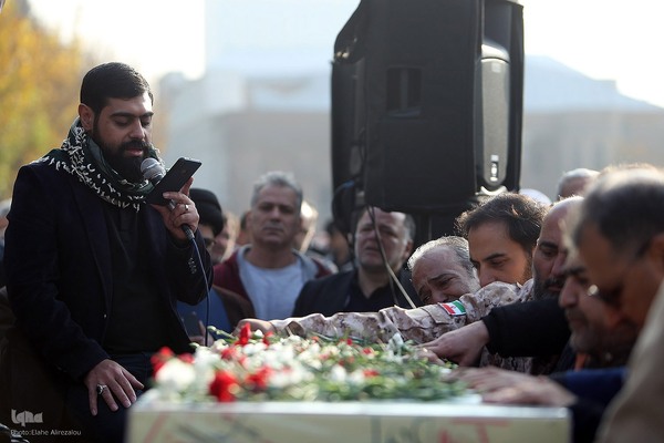 آیین تشییع و تدفین شهید گمنام در وزارت فرهنگ و ارشاد اسلامی