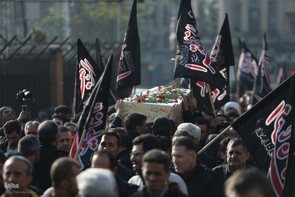 آیین تشییع و تدفین شهید گمنام در وزارت فرهنگ و ارشاد اسلامی