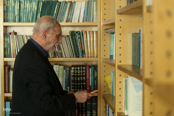 استاد آذرشب