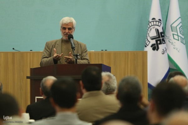 منصور آقامحمدی در دومین روز ارائه مقالات هجدهمین نشست تخصصی قاریان و حافظان قرآن