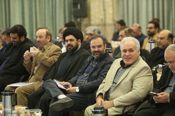 دومین روز ارائه مقالات هجدهمین نشست تخصصی قاریان و حافظان قرآن