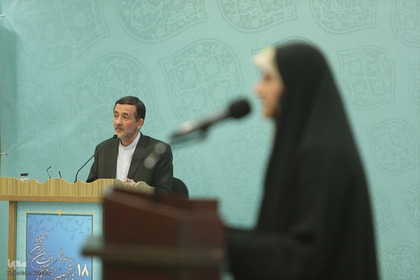 دومین روز ارائه مقالات هجدهمین نشست تخصصی قاریان و حافظان قرآن