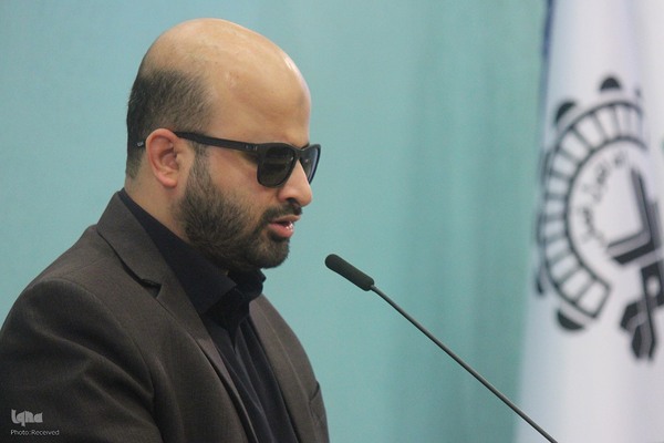 محمد بهرامی در دومین روز ارائه مقالات هجدهمین نشست تخصصی قاریان و حافظان قرآن