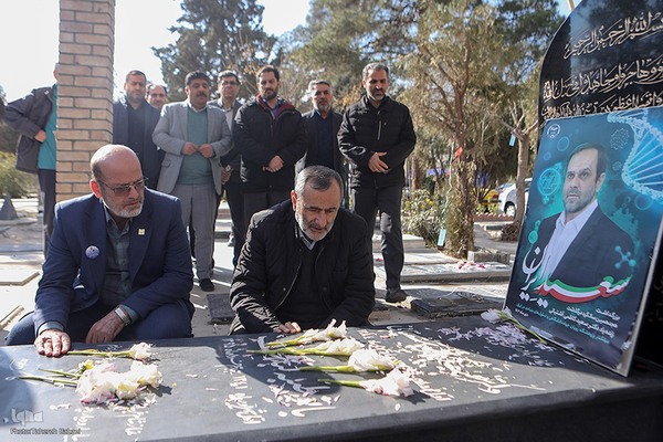 نشست چالش‌های حقوقی و اخلاقی بکارگیری شخص سوم در درمان ناباروری