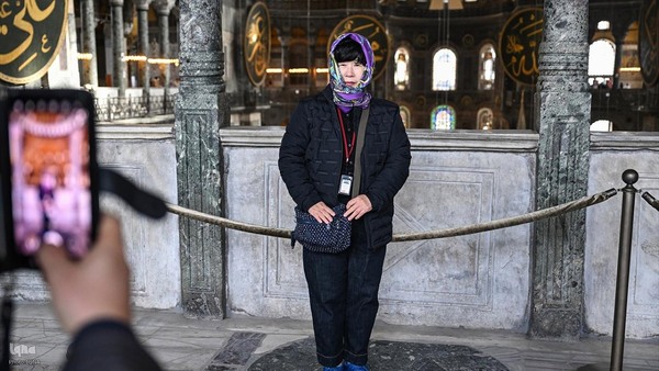 بازدید گردشگران از مسجد ایاصوفیه ترکیه