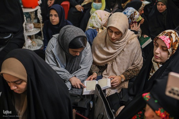 جلسه آموزش قرآن استاد بلده