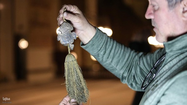 مرمت پرده قدیمی خانه کعبه در ترکیه