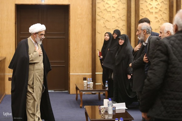 نشست تخصصی «انقلاب، جهاد و مقاومت و عزت بین‌المللی»