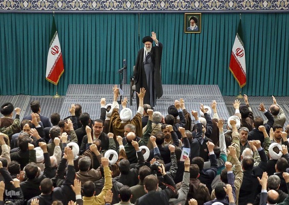 دیدار هزاران نفر از مردم آذربایجان شرقی با مقام معظم رهبری