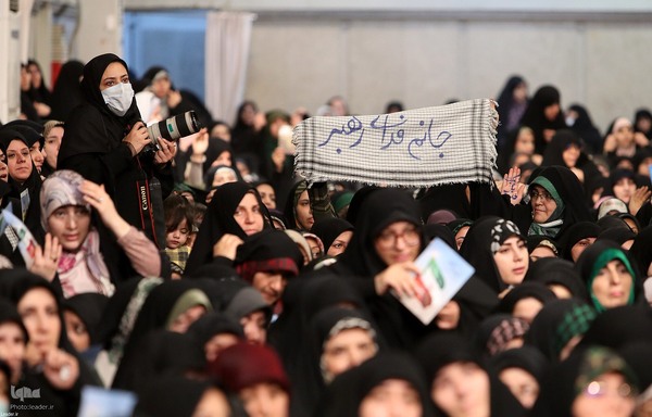 دیدار هزاران نفر از مردم آذربایجان شرقی با مقام معظم رهبری