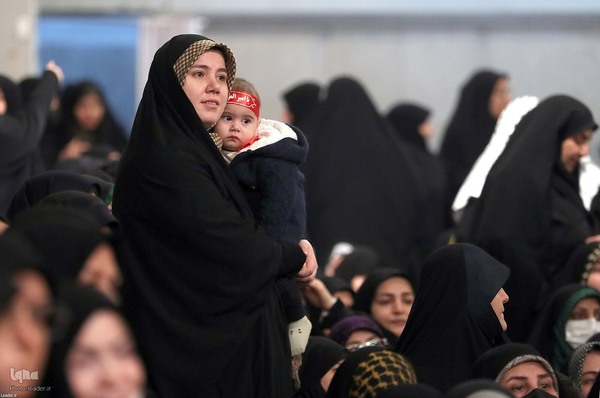 دیدار هزاران نفر از مردم آذربایجان شرقی با مقام معظم رهبری