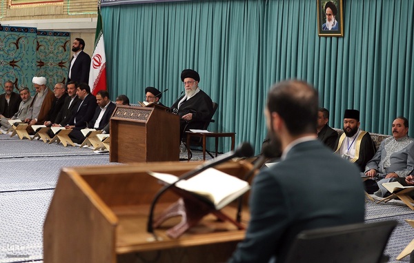 دیدار شرکت کنندگان در مسابقات بین‌المللی قرآن با رهبر معظم انقلاب