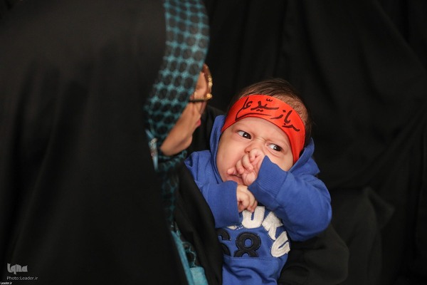 دیدار رأی اولی‌ها و خانواده‌های شهدا با مقام معظم رهبری