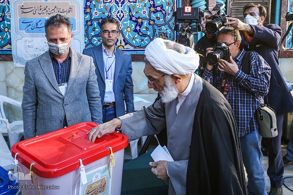 شعبه اخذ رای در حسینیه ارشاد